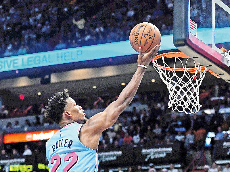 اللاعب باتلر نجم ميامي