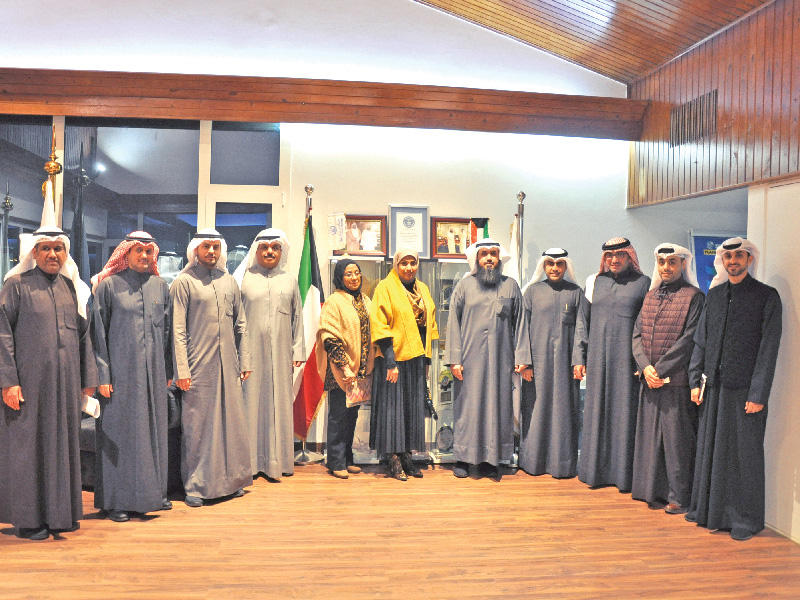 العتل والأنصاري خلال الجولة