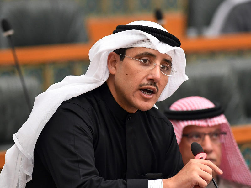 وزير الخارجية الشيخ د. احمد الناصر يتلو بيان الحكومة