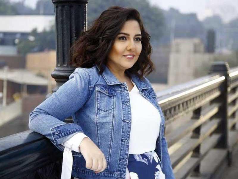 الفنانة مي كساب