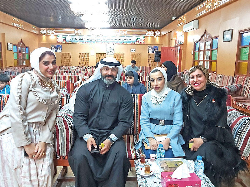 إيمان الخباز وأماني العلي ومحمد أشكناني وجمانة البلوشي