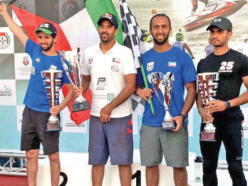 الدراجات المائية على منصة التتويج