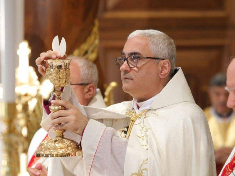  راعي أبرشية بيروت المارونية المطران بولس عبدالساتر