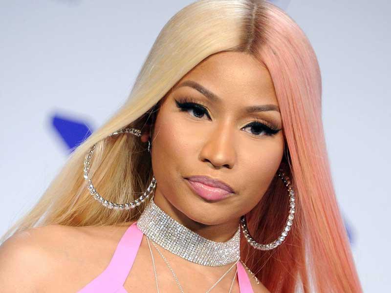 النجمة ​نيكي ميناج​