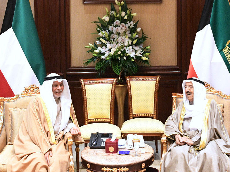 الأمير مستقبلاً رئيس المجلس الأعلى للقضاء أمس