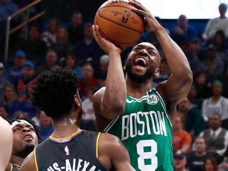 والكر نجم سلتيكس خلال مواجهة أوكلاهوما