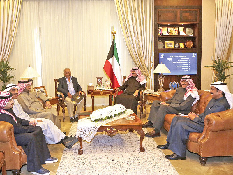 الجارالله مترئساً اجتماع لجنة مؤتمر التعليم بالصومال