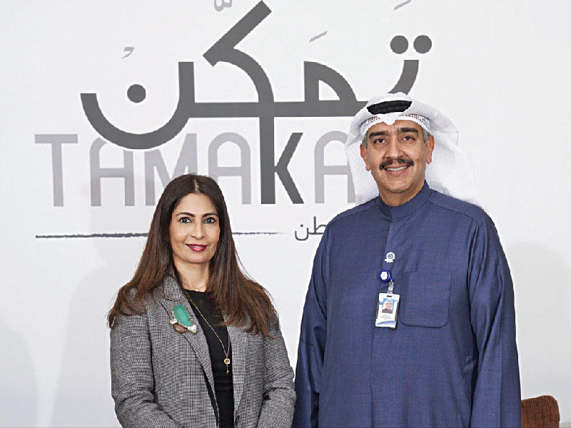 المدير العام للموارد البشرية للمجموعة في «الوطني» عماد العبلاني ومديرة التخطيط الاستراتيجي في Creative Confidence رنا الرشيد