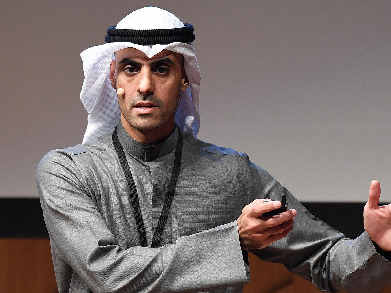  نائب رئيس مجلس الإدارة والرئيس التنفيذي في مجموعة زين بدر الخرافي