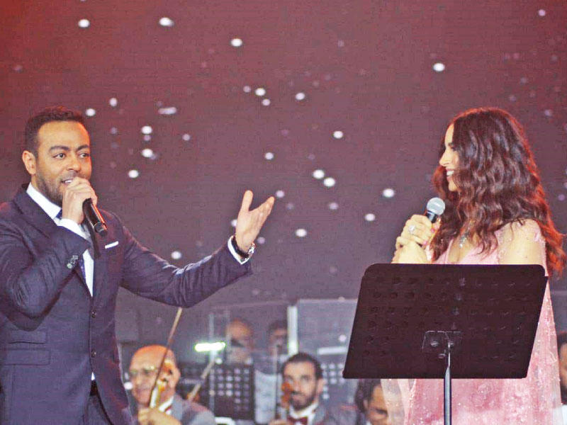 المطربة آمال ماهر و المطرب تامر عاشور