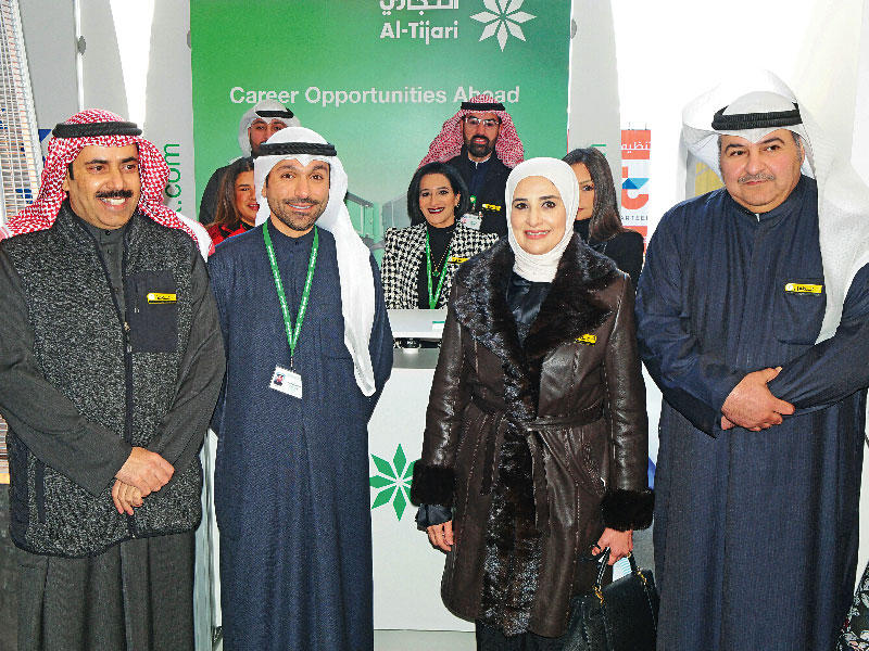 مريم العقيل وسلطان الشعلاني وصادق عبدالله