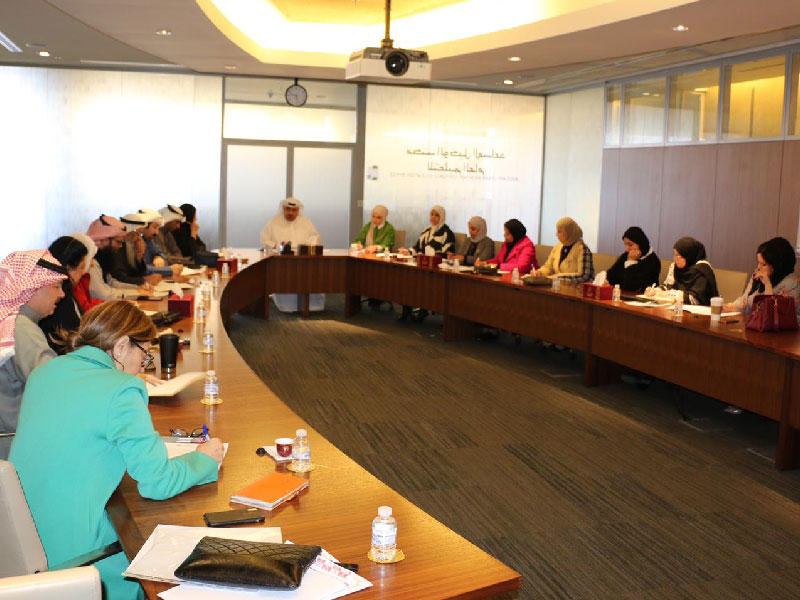 الوكيل المساعد للتعليم العام أسامة السلطان مترئساً الاجتماع التربوي أمس