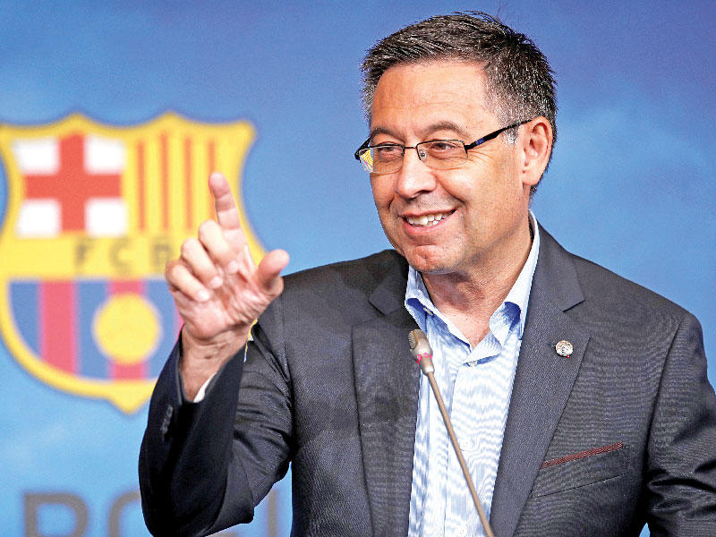 رئيس نادي برشلونة الأسباني جوسيب ماريا بارتوميو