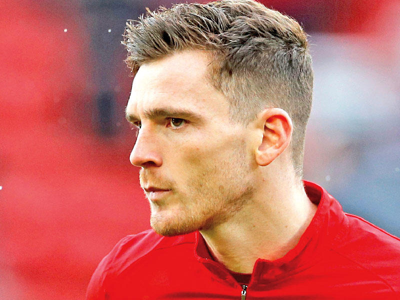 لاعب نادي ليفربول الإنكليزي أندرو روبرتسون