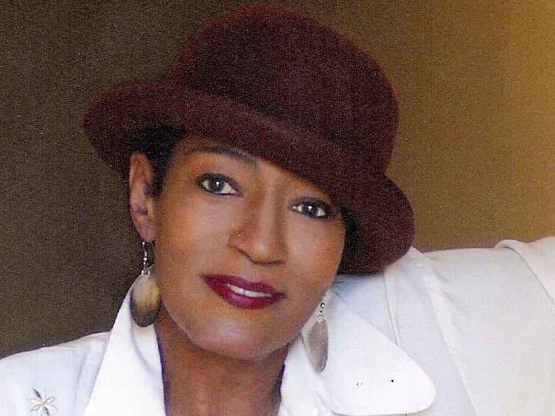 الفنانة والراقصة الأميركية، ​باولا كيلي