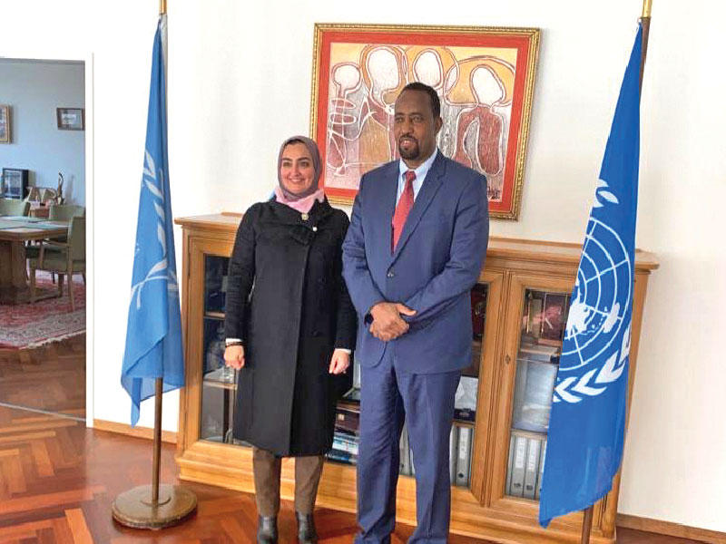  وكيلة وزارة المواصلات خلود الشهاب مع الأمين العام لمنطقة اتحاد البريد العالمي