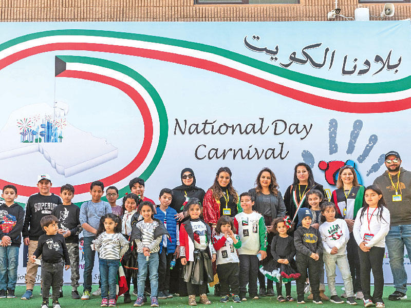 سحر الذربان مع ممثلي مجلس الآباء و المعلمين والطلبة