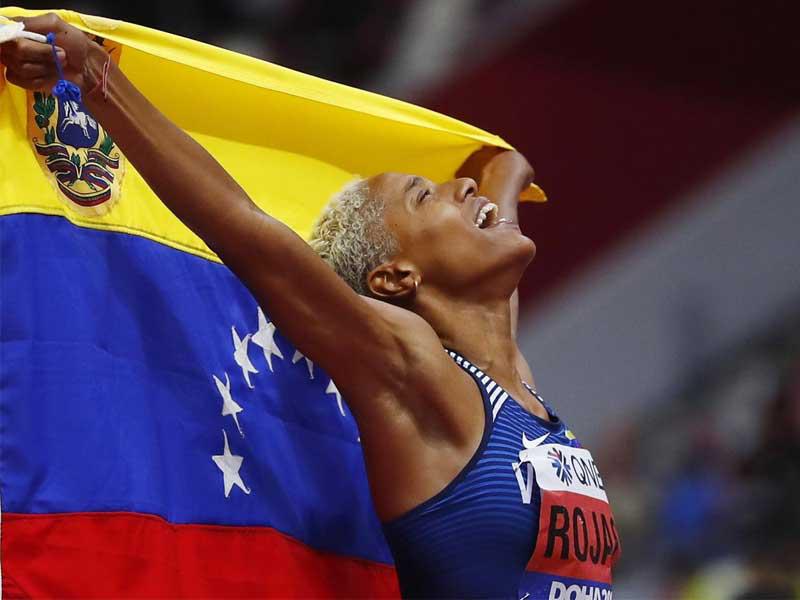 بطلة مسابقة الوثب الثلاثية الفنزويلية يوليمار روخاس