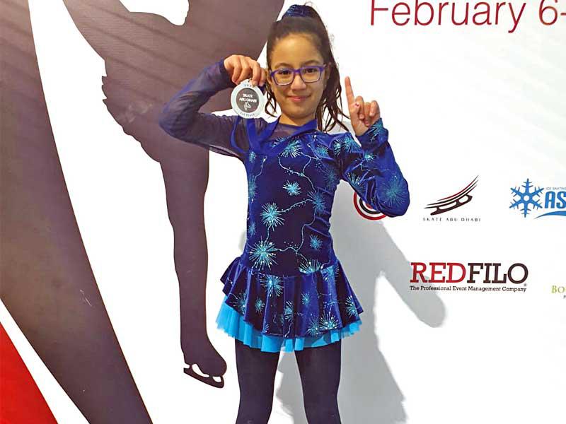 فرحة نورا بحصولها على الميدالية البرونزيةn