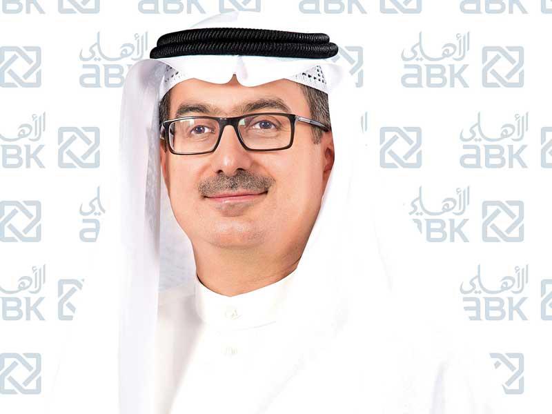 رئيس مجلس إدارة البنك الأهلي الكويتي طلال بهبهاني