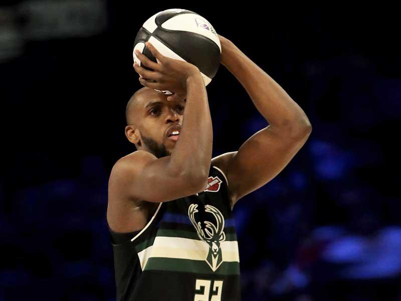 لاعب نادي ميلووكي باكس كريس ميدلتون