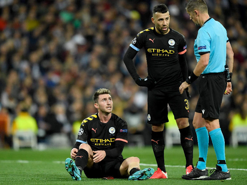 مدافع نادي مانشستر سيتي ايمريك لابورت