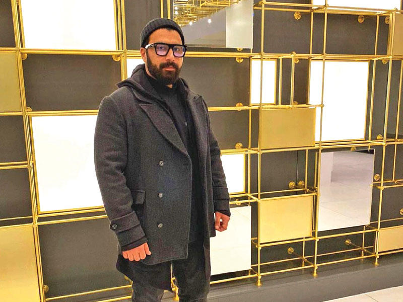 للنجم فؤاد عليn