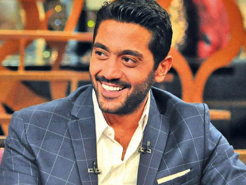 الممثل المصري أحمد فلوكس 