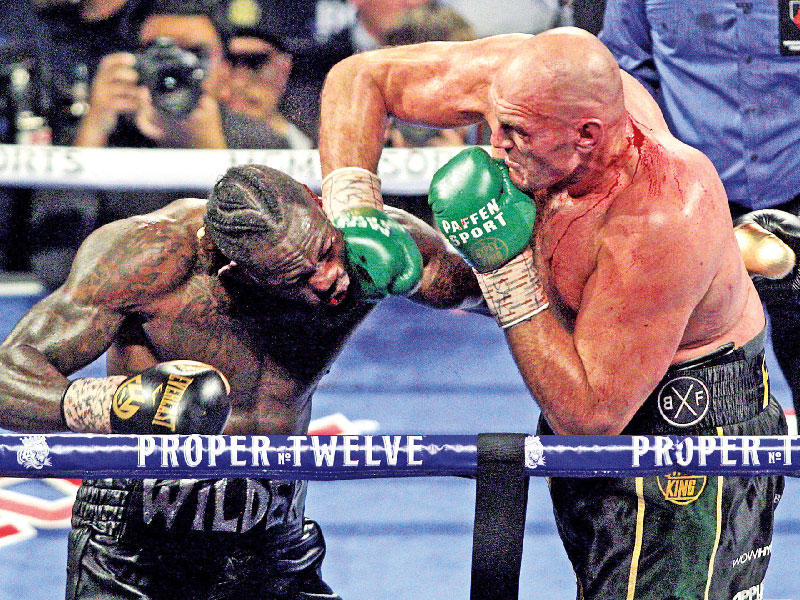 جانب من نزال فيوري ووايلدر