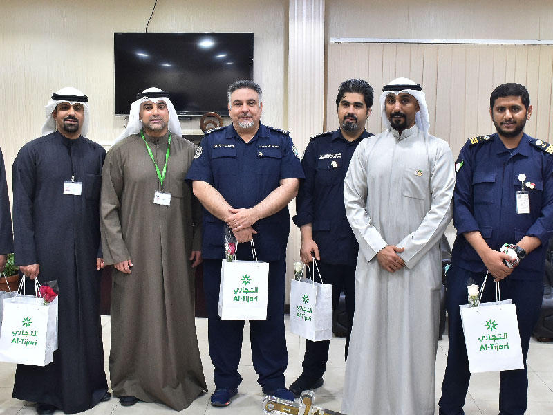 زيارة رجال الأمن في منفذ النويصيب