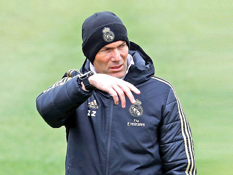 المدير الفني لريال مدريد زين الدين زيدان