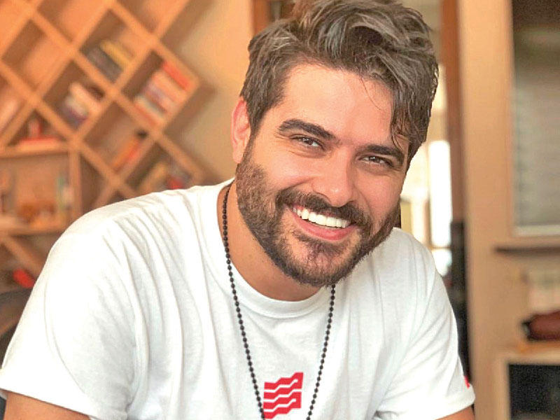 المطرب السوري ناصيف زيتون