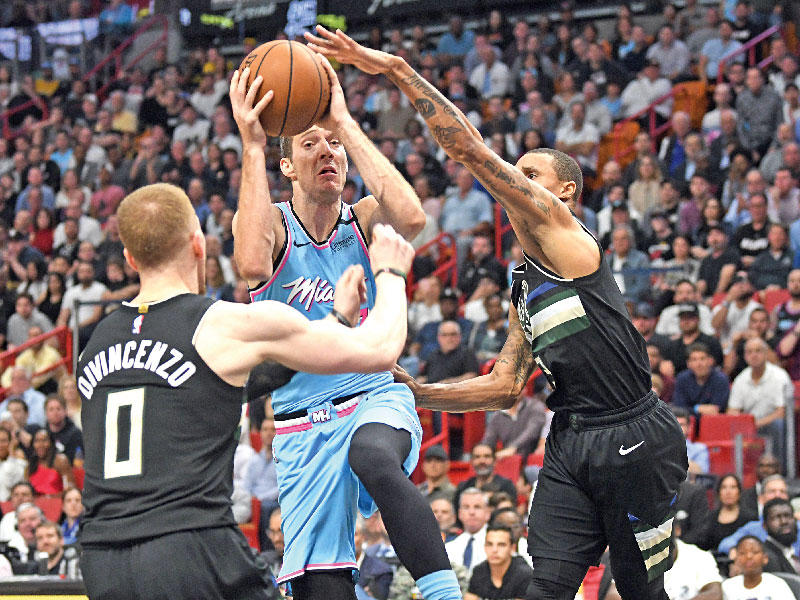 جانب من مباراة ميامي وباكس