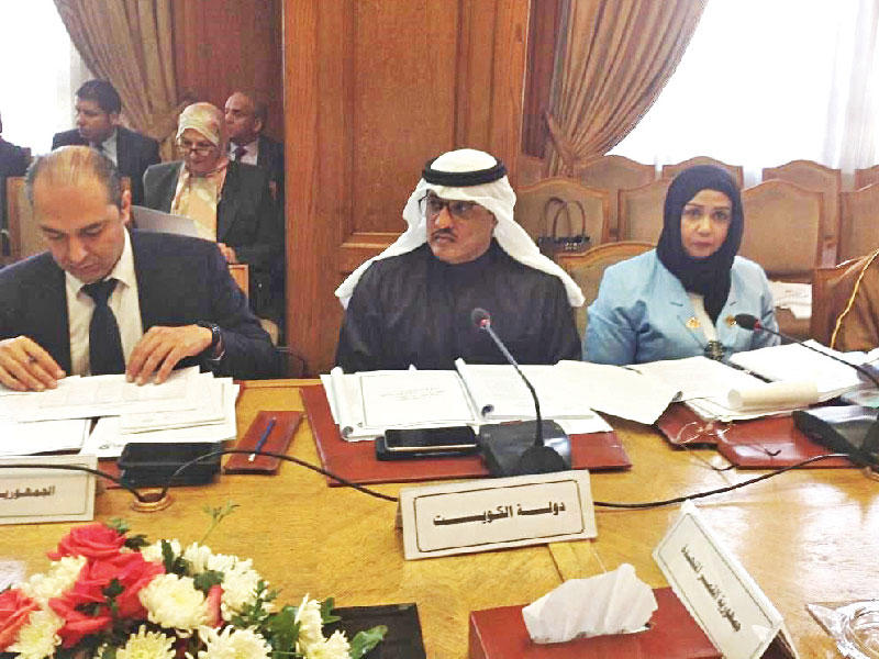  المدير العام للادارة العامة للجمارك المستشار جمال الجلاوي يترأس وفد الكويت