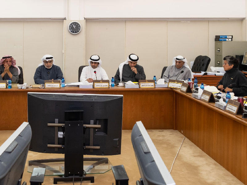 لجنة الميزانيات البرلمانية في جلسة سابقة