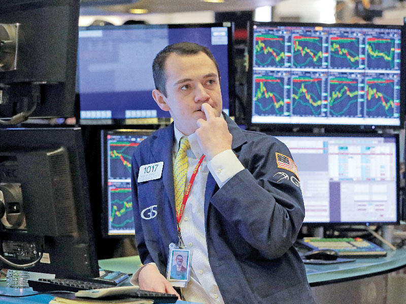 الأسهم الأميركية تزيد خسائرها إلى نحو 3% 