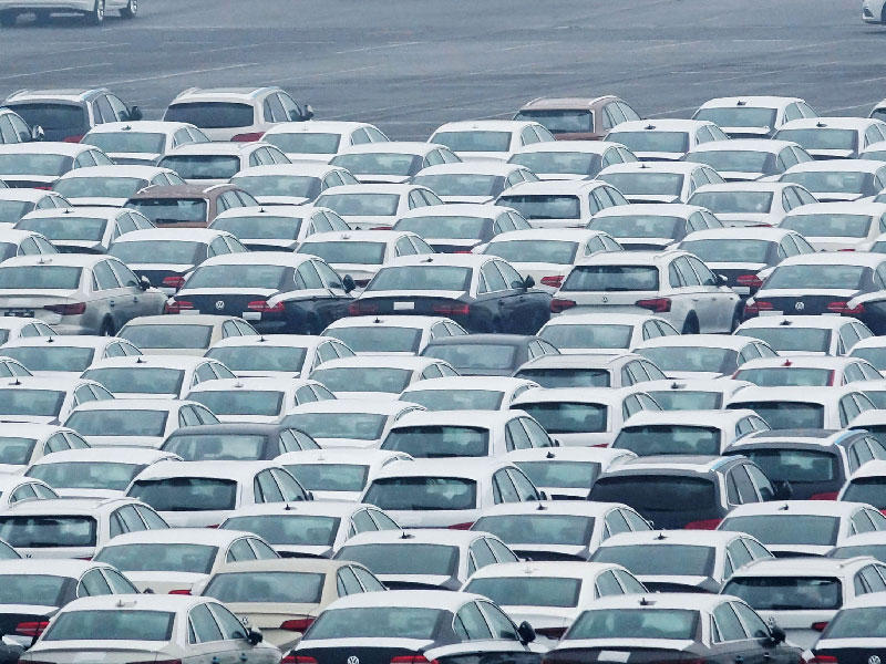 هبوط مبيعات السيارات في الصين بأكبر وتيرة شهرية