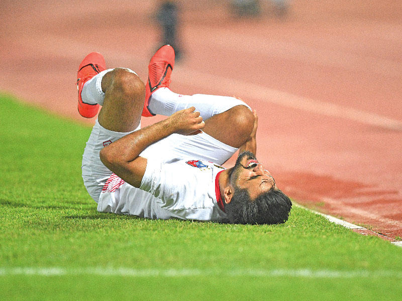  لاعب فريق الكويت لكرة القدم فيصل زايد يعود إلى تدريبات الأبيض