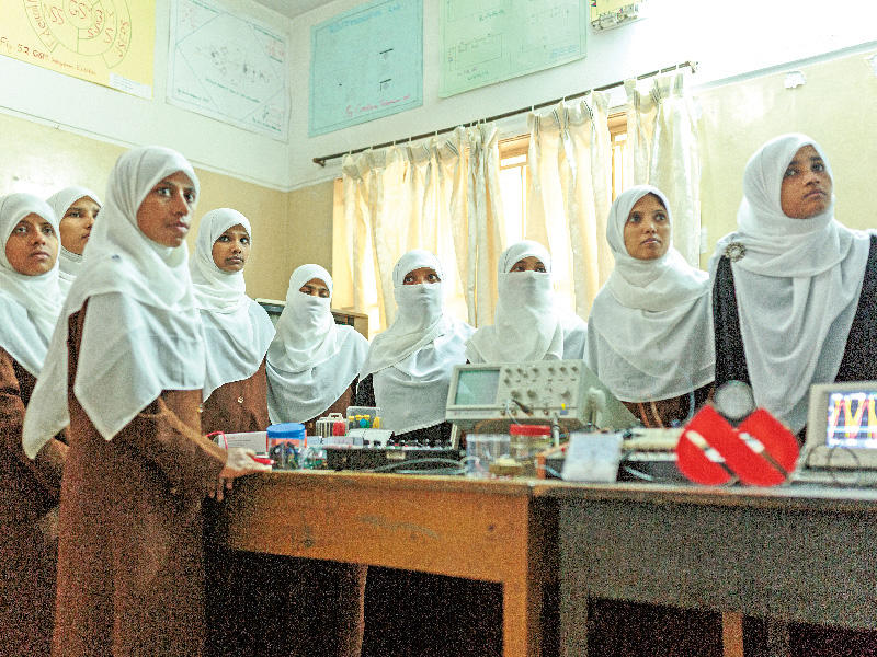 «الرحمة»: استراتيجيتنا تعتمد على تمكين المرأة