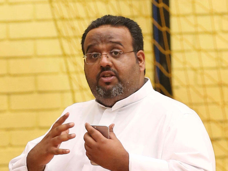 مدير لعبة الكرة الطائرة بنادي القادسية وليد الدمخي