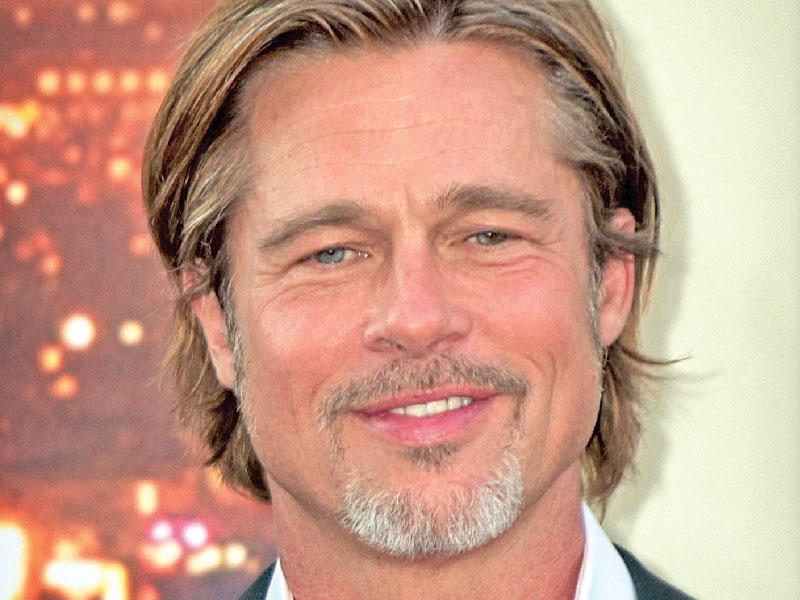 الممثل ​براد بيت