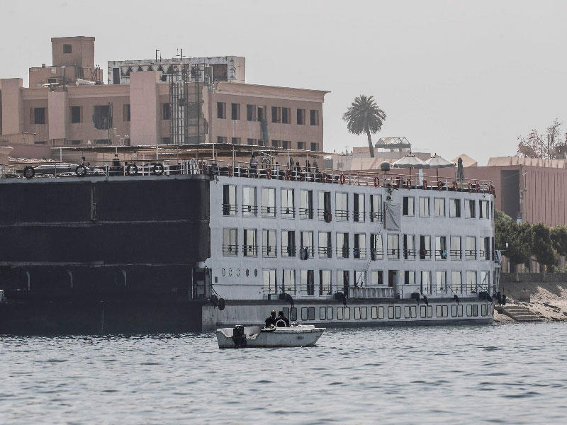 سفينة كروز سارا نايل التي رست في مدينة الأقصر