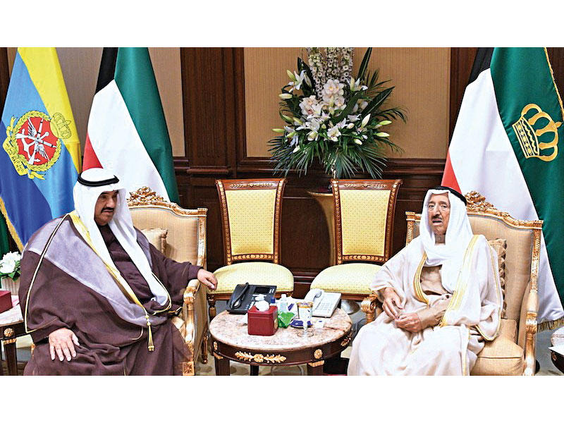 الأمير مستقبلاً ناصر المحمد أمس