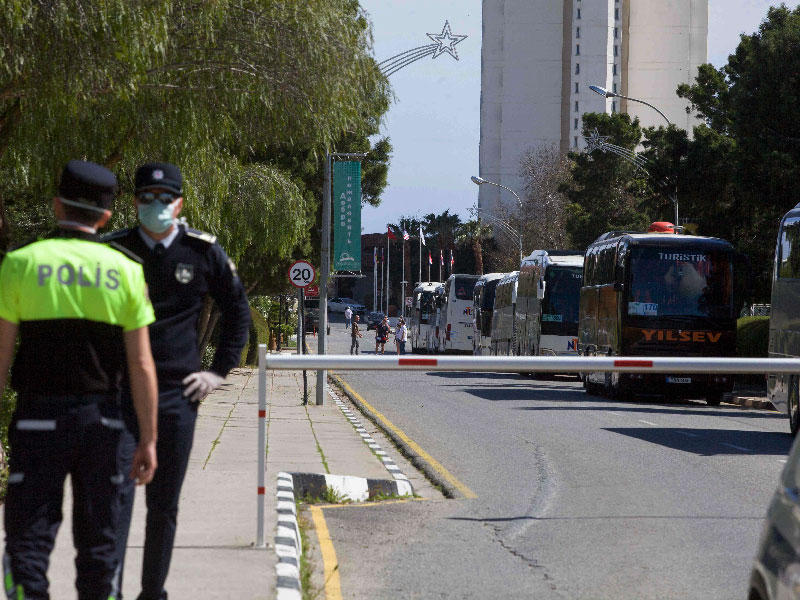 إصابة طبيب تعلق خدمات أكبر مستشفى في قبرص