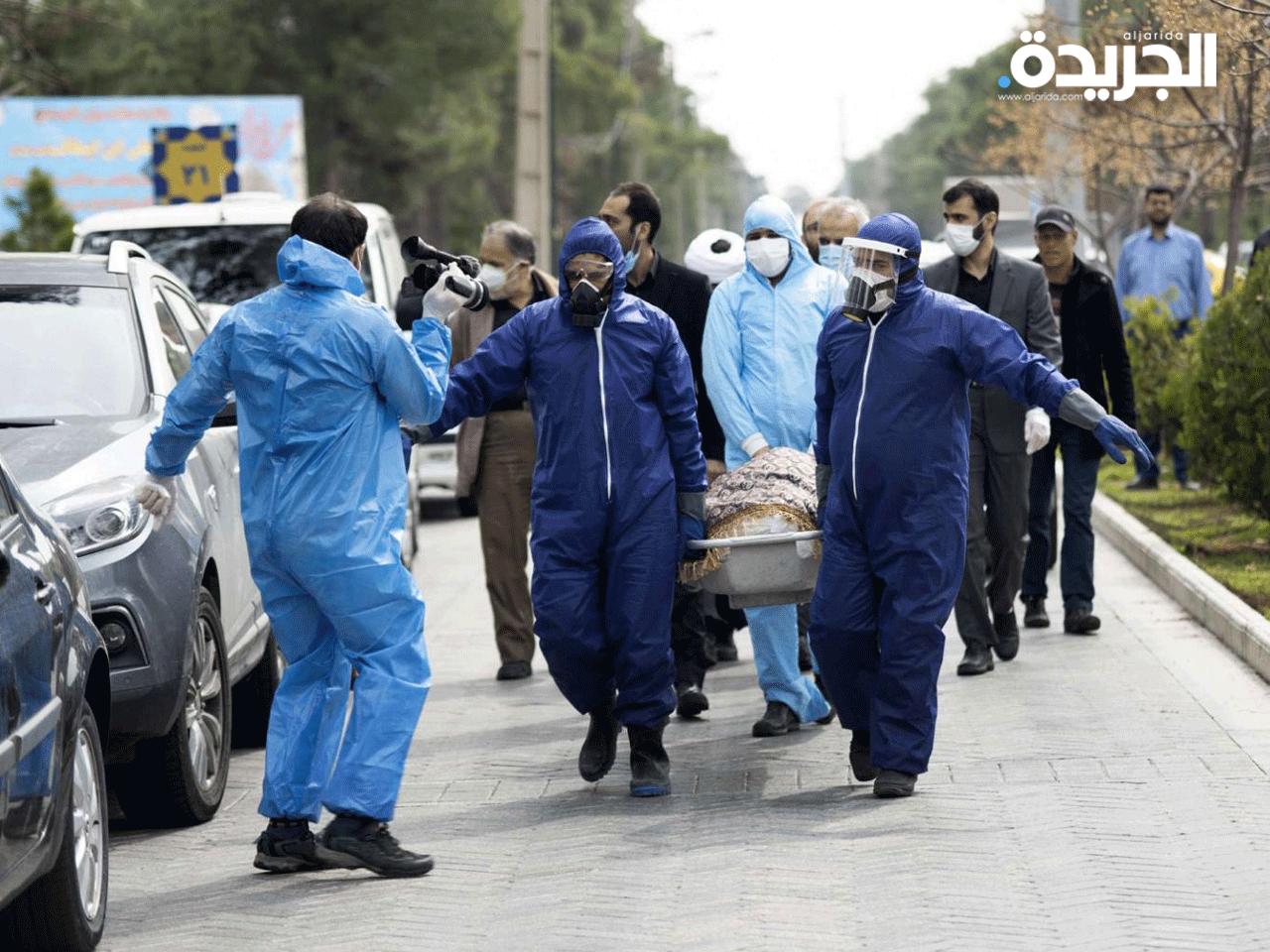 نقل إحدى الحالات المصابة بكورونا في إيران