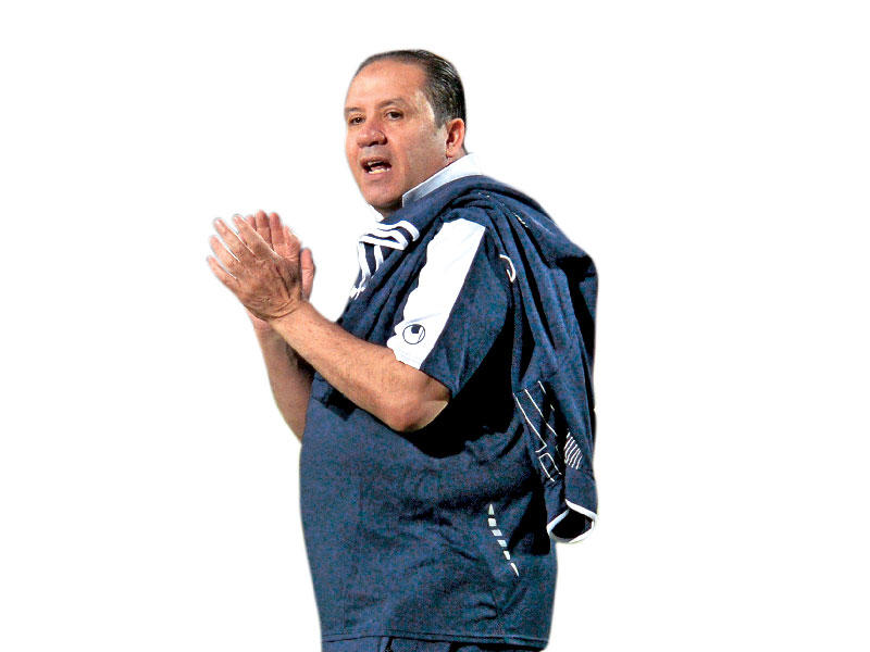 التونسي نبيل معلول