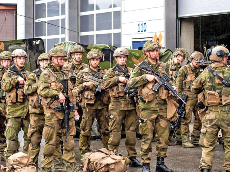 الجيش النرويجي يوقف المناورات العسكرية الدولية