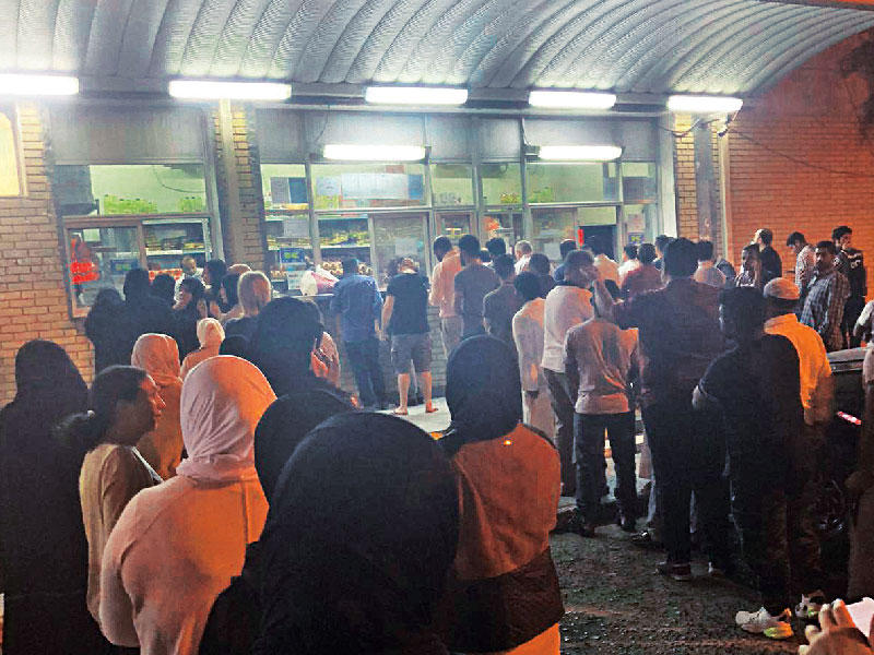 طوابير أمام المخابز