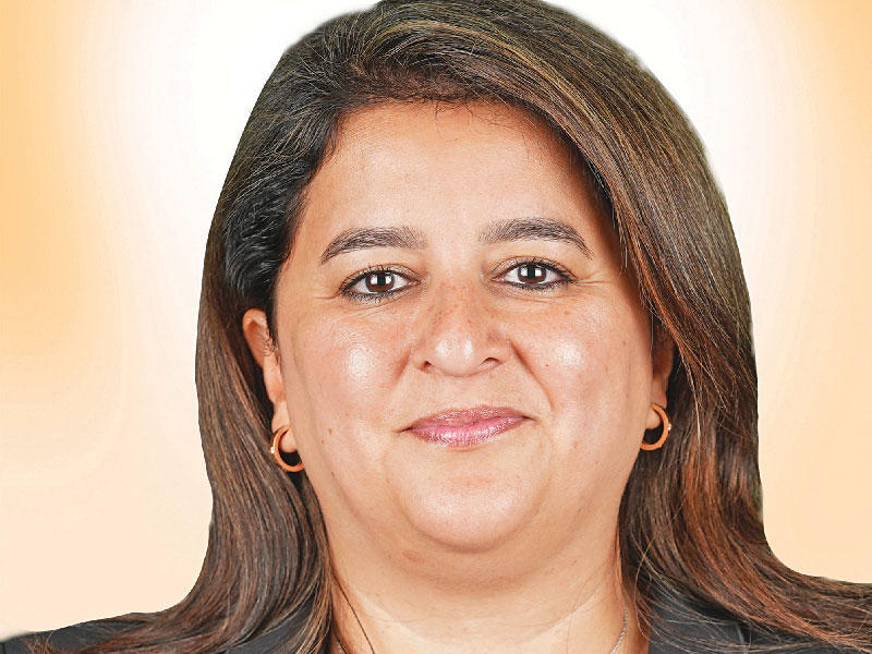 وزيرة الأشغال العامة وزيرة الدولة لشؤون الإسكان د. رنا الفارس