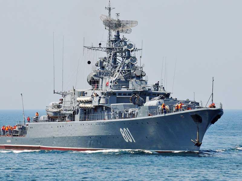 السفن الحربية الروسية في طريقها إلى المياه السوريةn